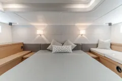 Beneteau 50 stateroom