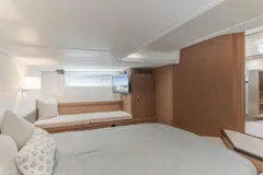 Beneteau 50 stateroom
