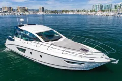 Beneteau 50 bow and profile