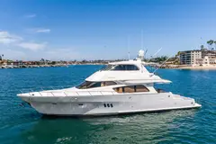 McKinna 69 profile view on the water