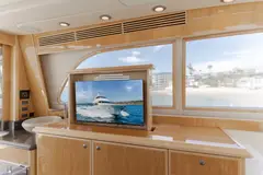 McKinna 69 Skylounge entertainment system