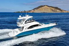 Sea Ray 52 salon