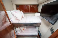 Sea Ray 52 side profile